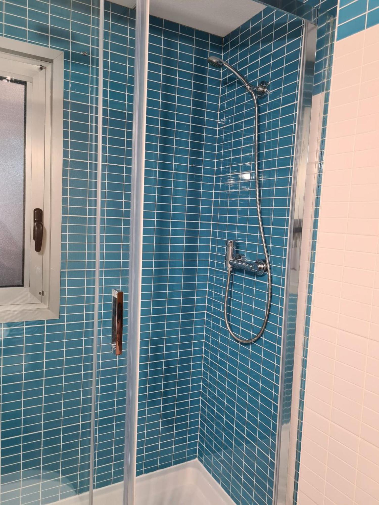 Quarto Com Banheiro Privado Em Apartamento Familiar Apartamento Alicante Exterior foto