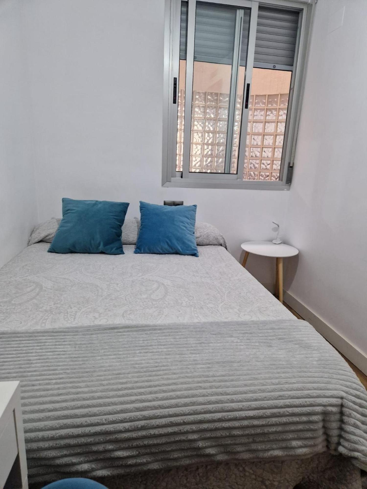 Quarto Com Banheiro Privado Em Apartamento Familiar Apartamento Alicante Exterior foto
