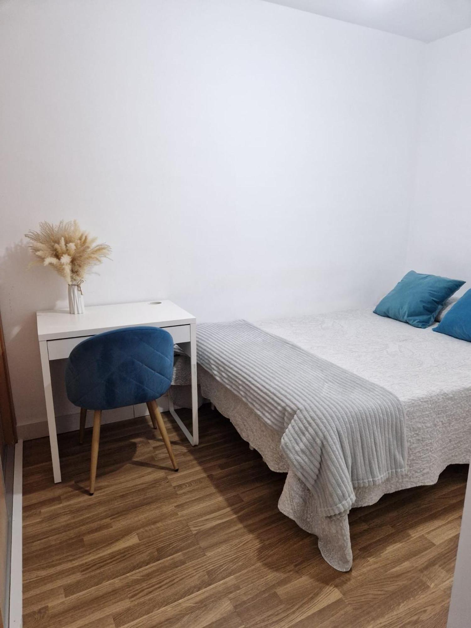 Quarto Com Banheiro Privado Em Apartamento Familiar Apartamento Alicante Exterior foto